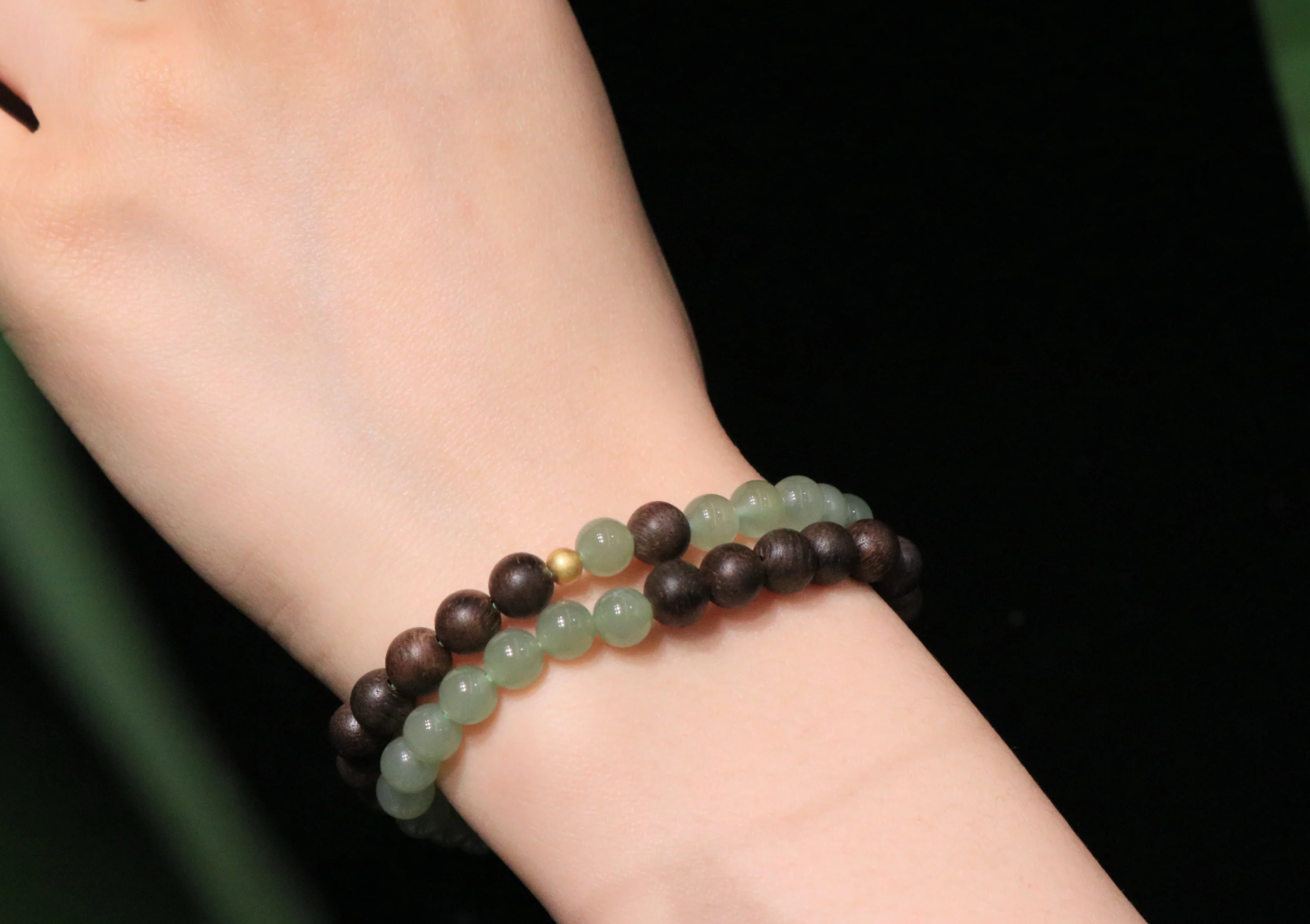 Auspicious Agarwood & Hetian Jade Bracelet: Eastern Mystique and Elegance