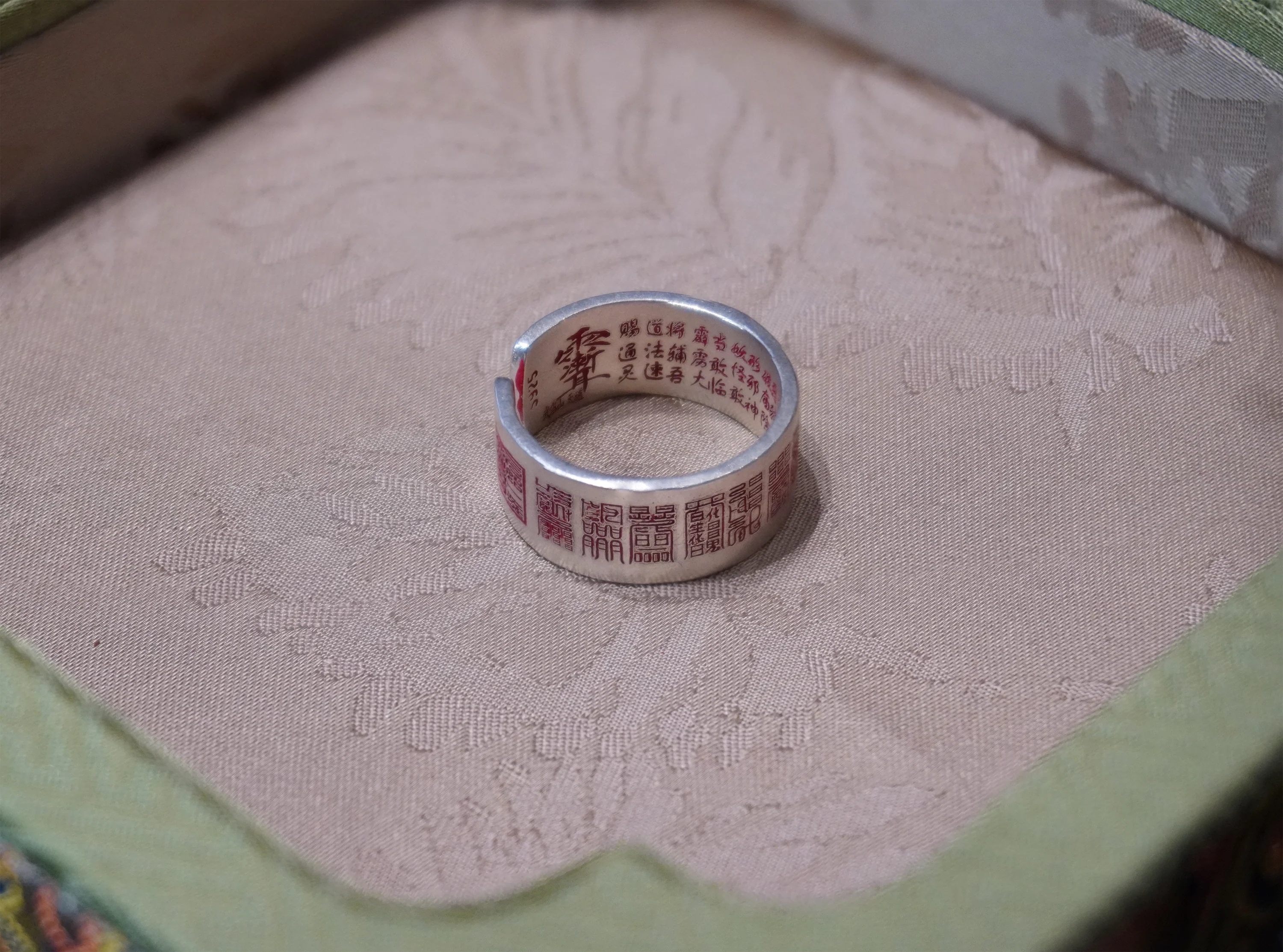 Silver Engraved Wisdom Ring | A Symbol of Strength and Harmony